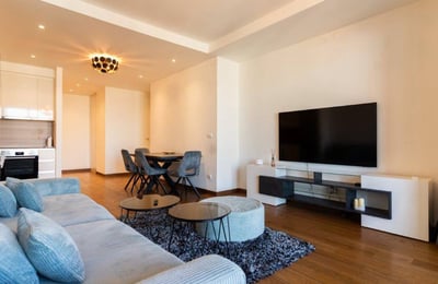 Alquiler de un apartamento amueblado de 3 habitaciones, 82 m², con vista al río, BW Arcadia, Belgrado, Serbia